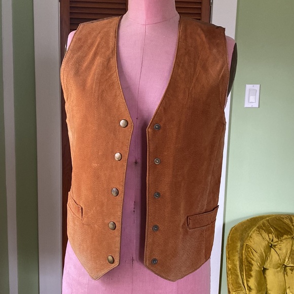 Vintage Leather Vest - Picture 7 of 9